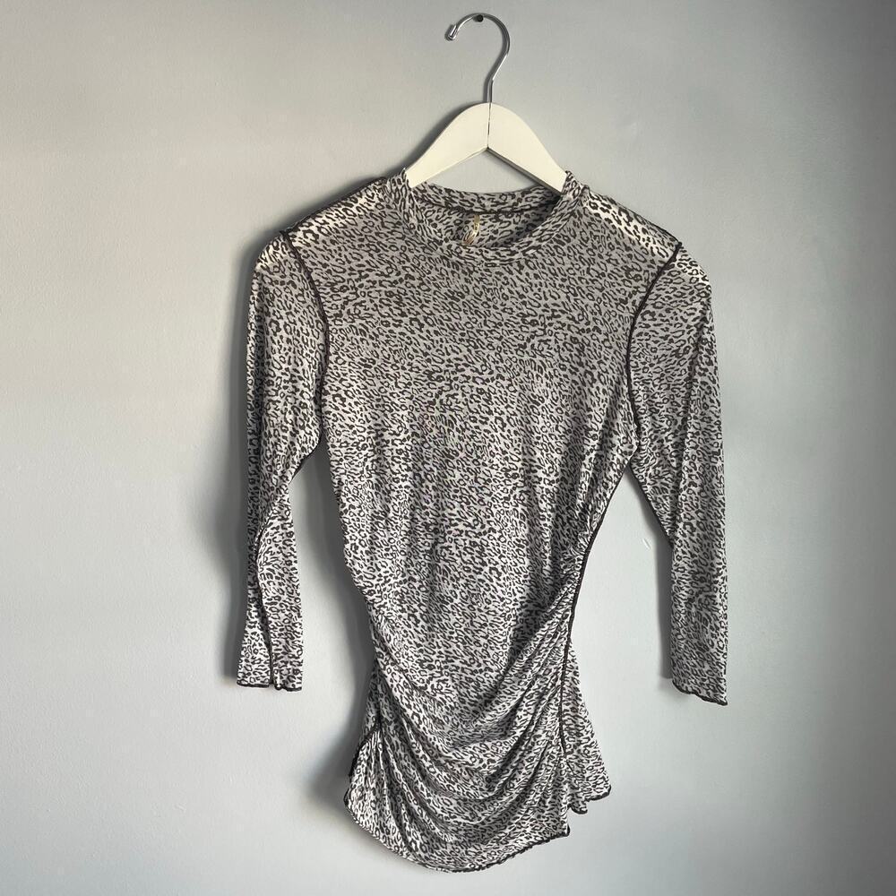 Pete Y2K Sheer Leopard Print Grey 3/4 Sleeve‎ Top size Small Ruched Going Out
